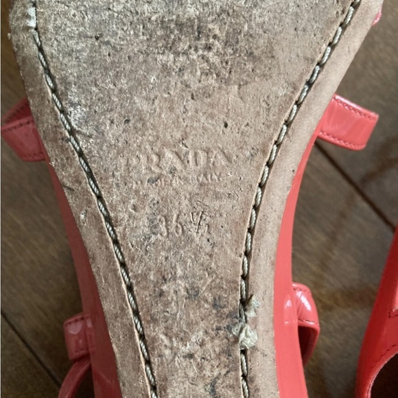 Adorable 💖💝 Prada sandals , One of a Kind 🥰🤩💖💝 - Picture 6 of 6